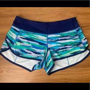 cute pattern lulu shorts!